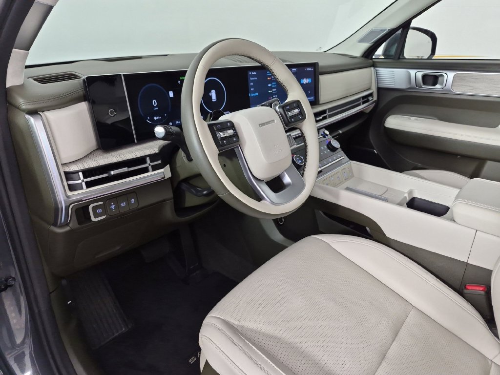 Used 2025 Hyundai Santa Fe Calligraphy AWD/4WD image 17