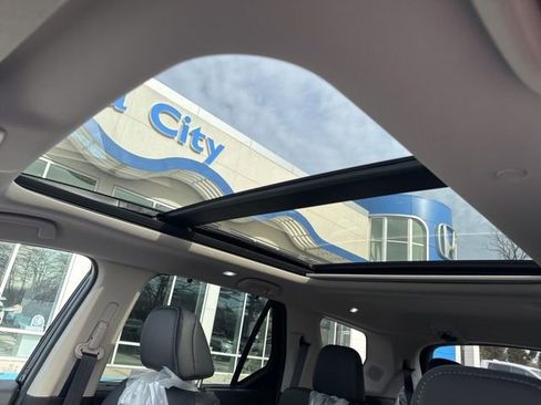 New 2026 Honda Pilot Touring image 23