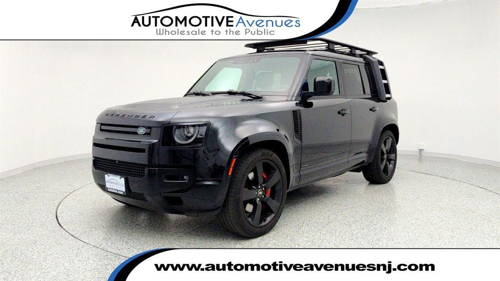 Used 2023 Land Rover Defender 110 X AWD/4WD image 1