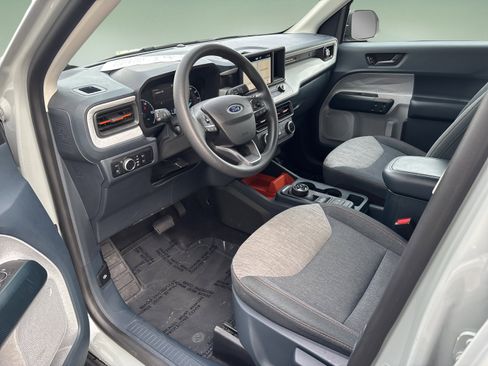 Used 2023 Ford Maverick XLT image 10