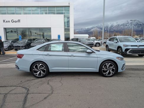 New 2026 Volkswagen Jetta SEL image 2