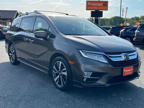 Used 2019 Honda Odyssey Elite image 2