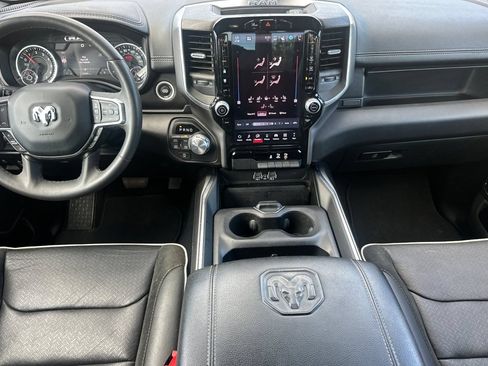 Used 2025 RAM 1500 Laramie AWD/4WD image 15