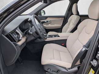 New 2026 Volvo XC90 B5 Plus w/ Protection Package AWD/4WD video 3