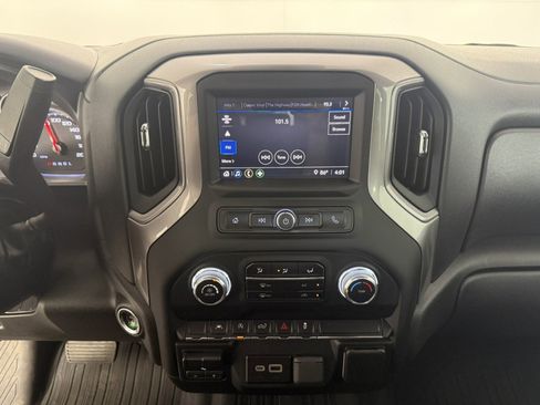 Used 2023 GMC Sierra 1500 Pro w/ Graphite Edition AWD/4WD image 18
