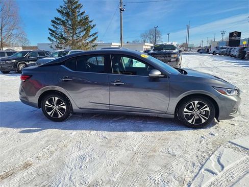 Used 2023 Nissan Sentra SV image 5