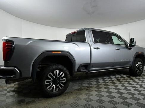 Used 2024 GMC Sierra 3500 Denali Ultimate image 10