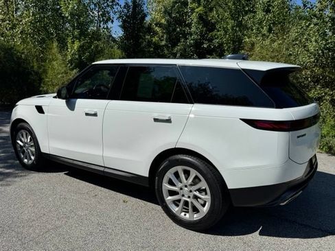 Used 2025 Land Rover Range Rover Sport AWD/4WD image 7