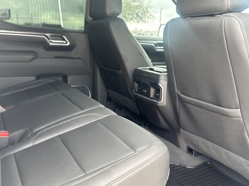 Used 2024 Chevrolet Silverado 1500 LTZ image 11