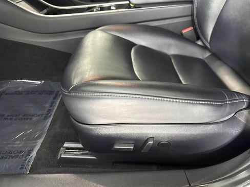 Used 2018 Tesla Model 3 Long Range RWD image 15