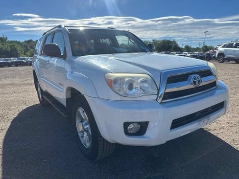 Used 2007 Toyota 4Runner SR5 AWD/4WD image 8