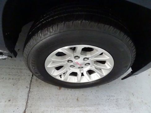 Used 2018 GMC Yukon SLT w/ Open Road Package image 31