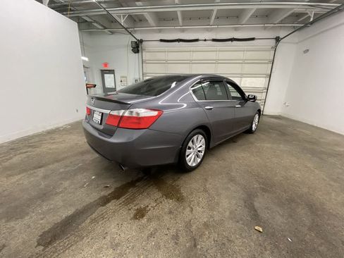 Used 2015 Honda Accord EX image 6