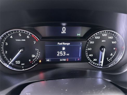 Used 2022 Cadillac XT4 Luxury w/ LPO, ONYX Package image 12