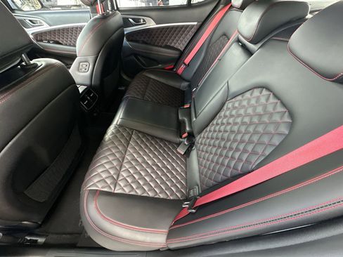 Used 2023 Genesis G70 3.3T w/ Sport Prestige Package image 27