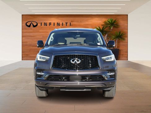 Certified 2023 INFINITI QX80 Premium Select w/ All-Season Package image 2