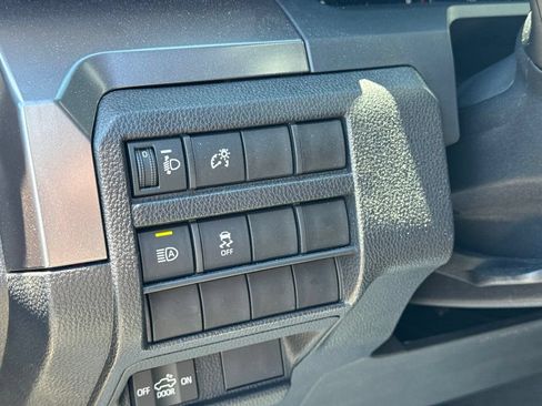 Certified 2026 Toyota Tacoma TRD Off-Road AWD/4WD image 38