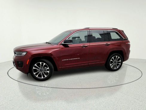 Used 2022 Jeep Grand Cherokee Overland w/ Adv Protech Group III AWD/4WD image 15