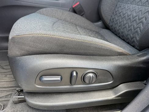 Used 2024 Chevrolet Equinox LT AWD/4WD image 11