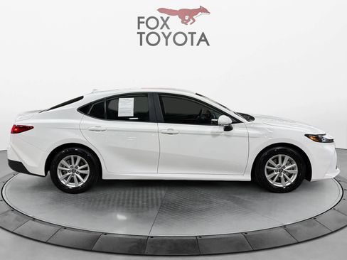 Used 2026 Toyota Camry LE w/ Convenience Package FWD image 7