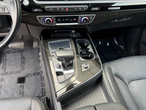 Used 2017 Audi Q7 3.0T Prestige AWD/4WD image 48