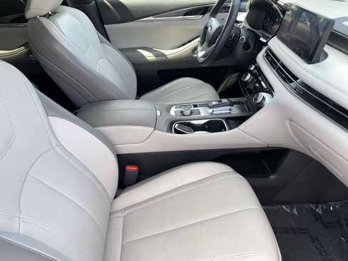 Certified 2026 INFINITI QX60 Luxe AWD/4WD image 10