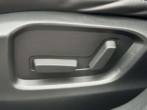 Used 2020 MAZDA CX-5 Touring image 16