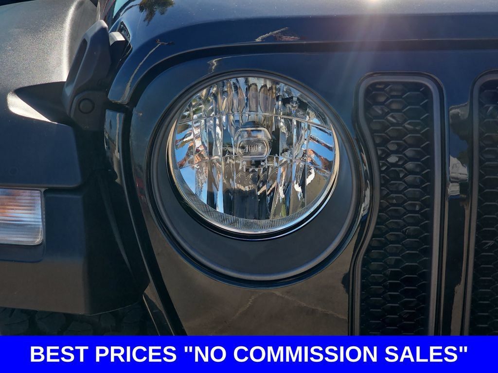 Used 2021 Jeep Wrangler Rubicon AWD/4WD image 32