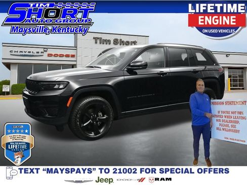 Used 2023 Jeep Grand Cherokee Altitude AWD/4WD image 1