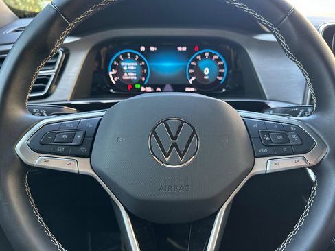 Used 2026 Volkswagen Atlas Cross Sport SE FWD image 22