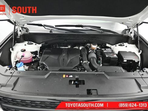 Used 2025 Hyundai Santa Fe Calligraphy AWD/4WD image 43
