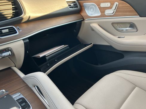 Used 2020 Mercedes-Benz GLE 350 4MATIC image 25