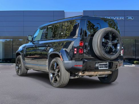 Used 2023 Land Rover Defender 110 SE AWD/4WD image 6