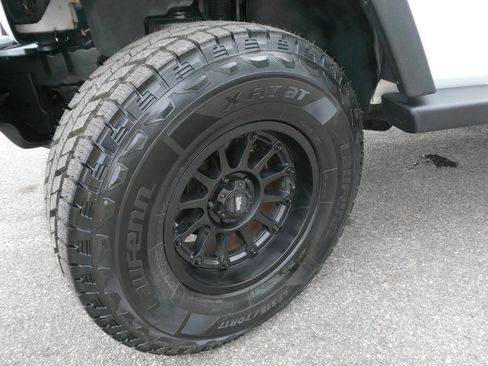 Used 2014 Jeep Wrangler Sport w/ Quick Order Package 24S AWD/4WD image 25