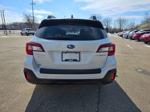 Used 2019 Subaru Outback 2.5i Limited w/ Popular Package #2 image 17