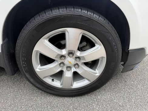 Used 2016 Chevrolet Traverse LTZ FWD image 18