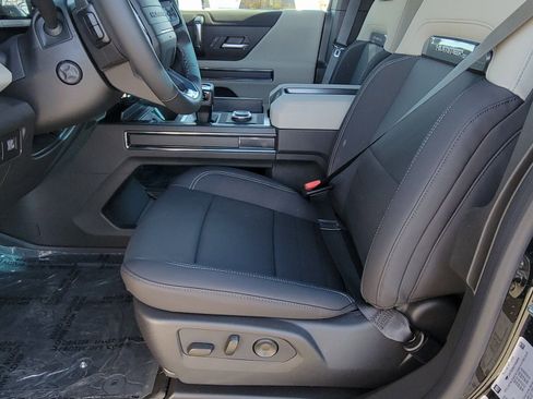 New 2026 GMC Hummer EV SUV w/ LPO, Dark Essentials Package AWD/4WD image 6