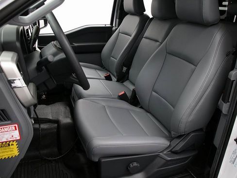 New 2025 Ford F550 4x4 Supercab Super Duty image 9