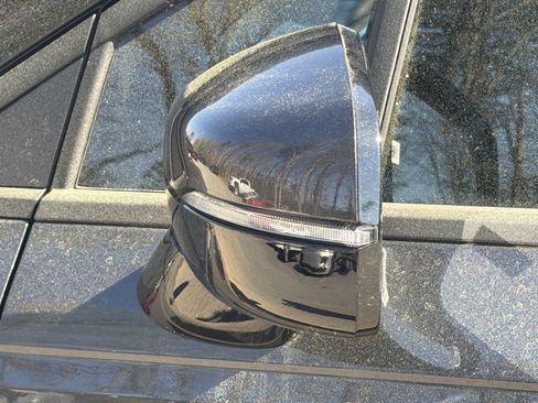 New 2026 Kia Carnival EX FWD image 33