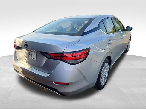 Used 2023 Nissan Sentra S image 5
