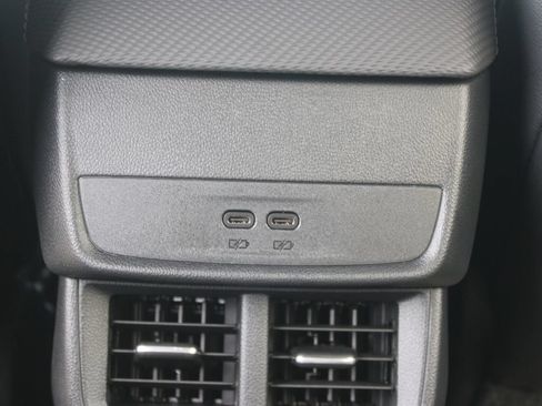 New 2027 Chevrolet Equinox LT w/ Convenience Package II FWD image 28
