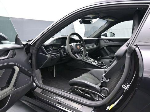 Certified 2026 Porsche 911 GT3 w/ Chrono Package RWD image 4