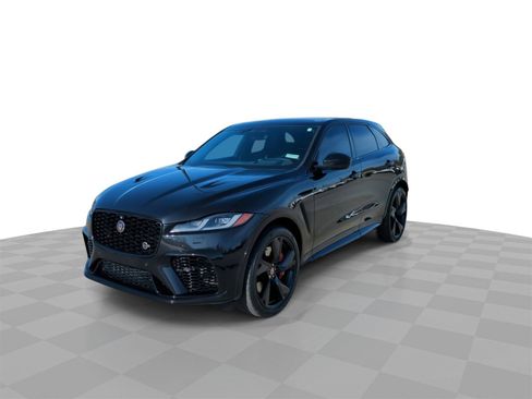 Used 2022 Jaguar F-PACE SVR image 4