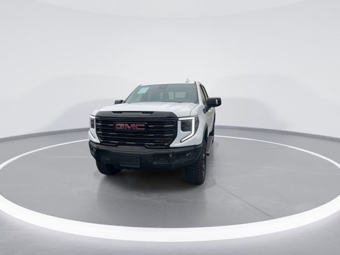Used 2024 GMC Sierra 1500 AT4X image 3