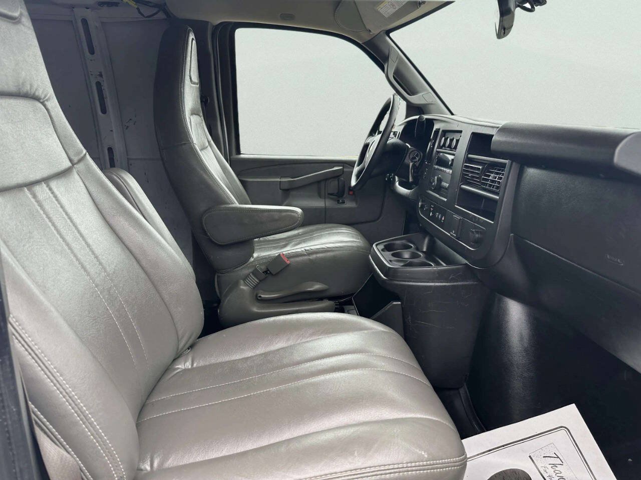 Used 2020 Chevrolet Express 2500 Extended w/ Driver Convenience Package RWD image 21