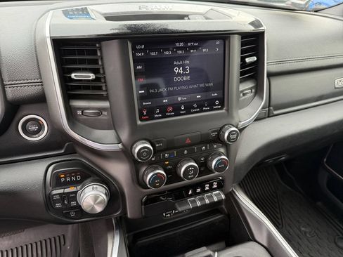 Used 2020 RAM 1500 Laramie w/ Sport Appearance Package AWD/4WD image 18