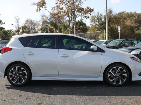 Used 2017 Toyota Corolla iM image 18