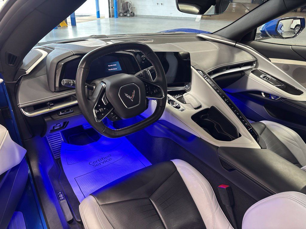 Used 2020 Chevrolet Corvette Stingray Preferred Conv w/ 2LT Preferred Equipment Group RWD image 11