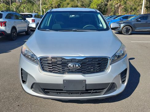 Used 2020 Kia Sorento AWD V6 image 2