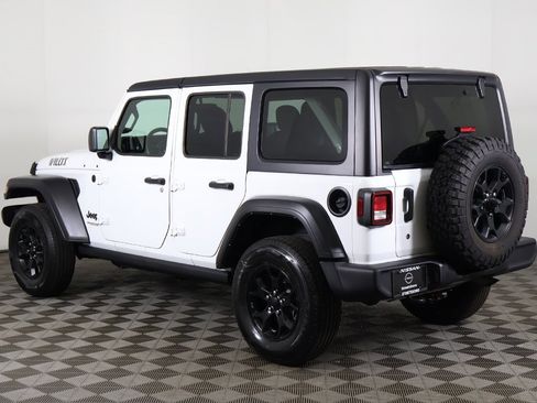 Used 2022 Jeep Wrangler Unlimited Willys image 6